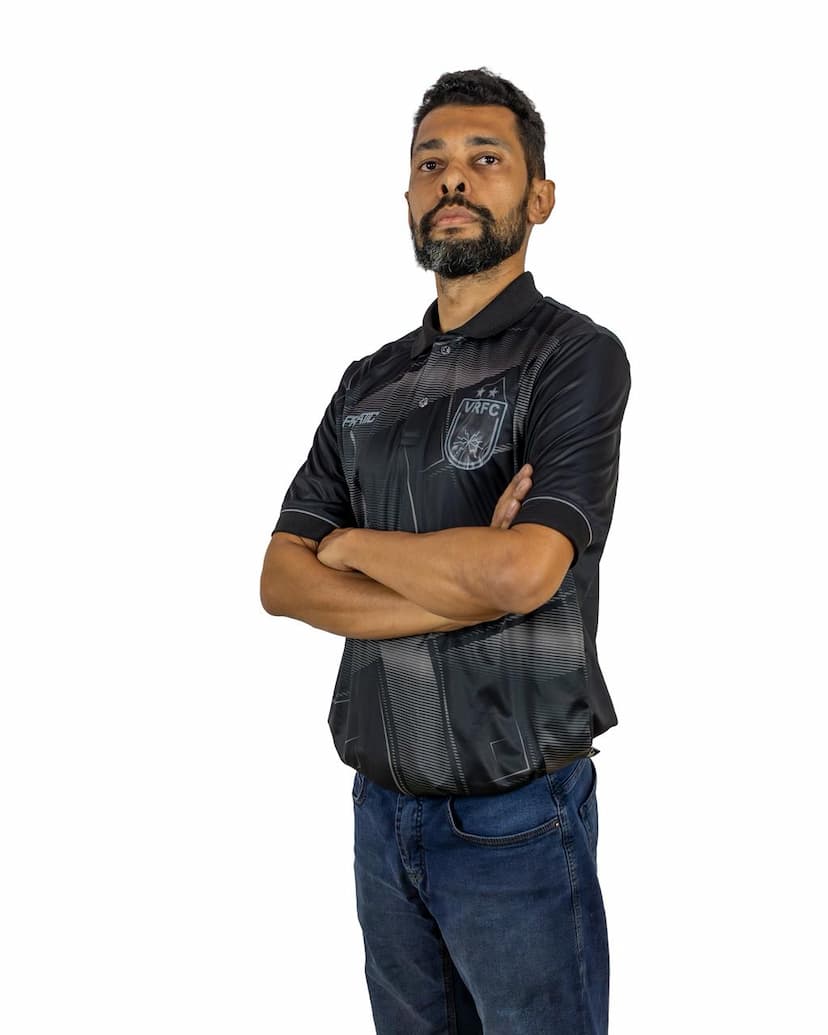 VICTOR MESQUITA